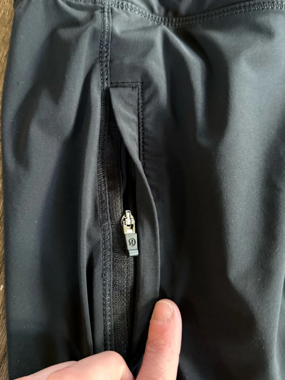 Lululemon Runderful Pant - Picture 9 of 10